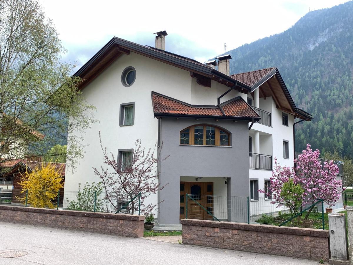 Апартаменти Angeli Dolomiti House Croviana Екстер'єр фото
